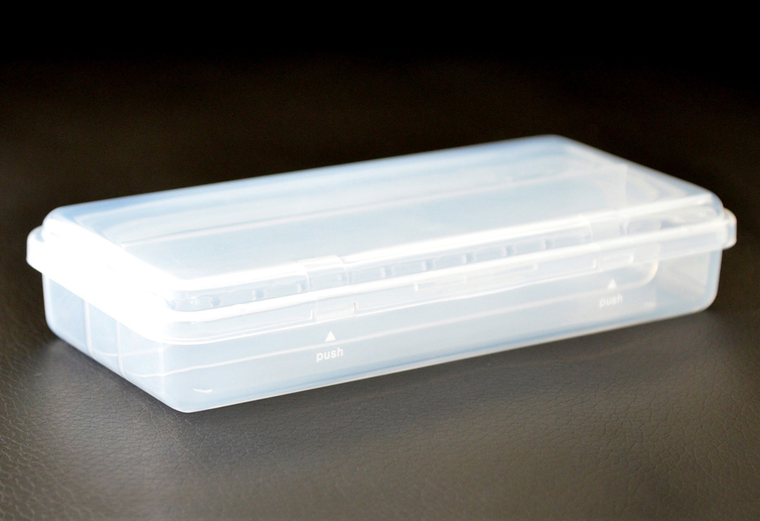 Stable, transparent storage box for your bits