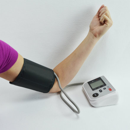 Upper arm blood pressure meters with basic functions