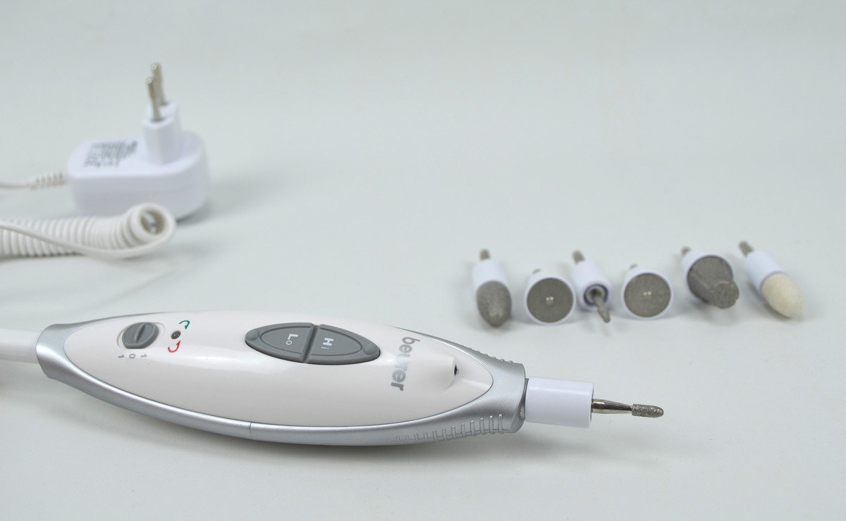 binair dwaas Zeeziekte Manicure / Pedicure Set with light Beurer MP 41 (CHF 44) - Wellness  Products Switzerland