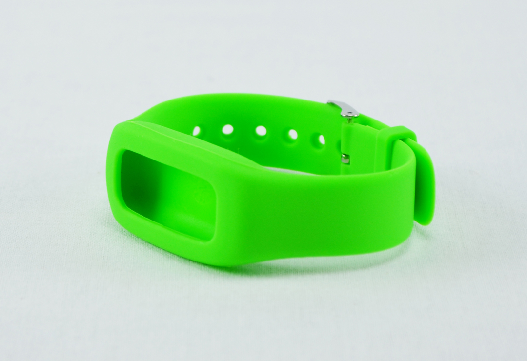 Matching bracelet in green for the Medisana ViFit Connect