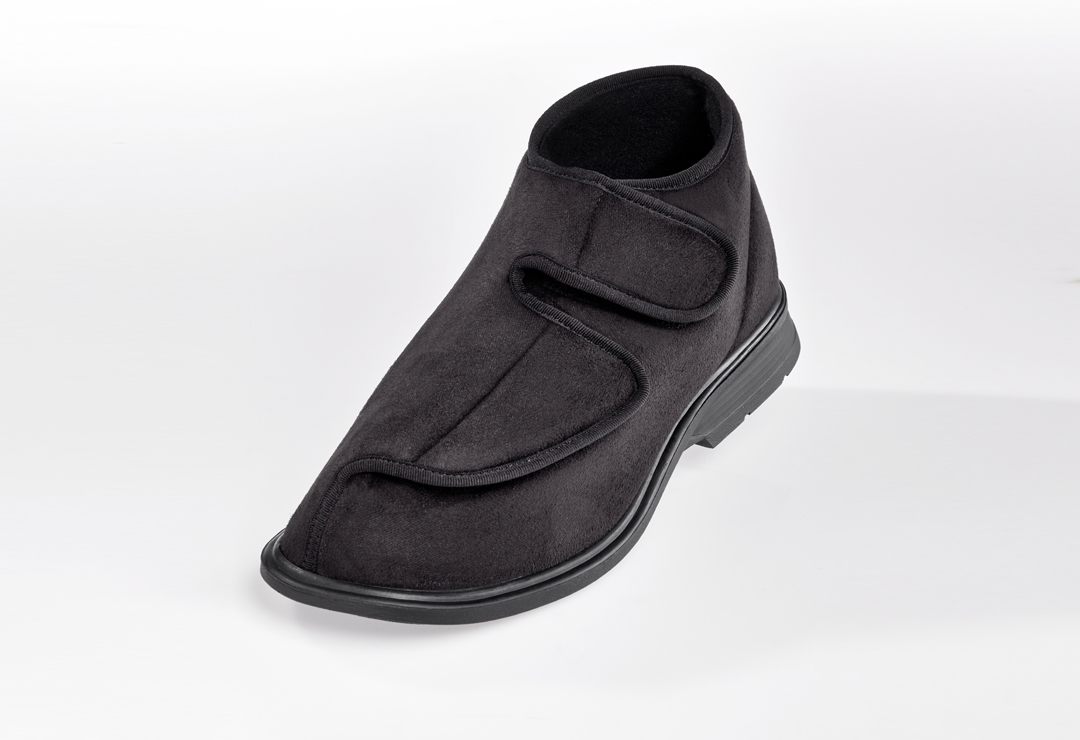 La scarpa Promed Pedibelle Alexander ha la forma di uno stivaletto alto alla caviglia