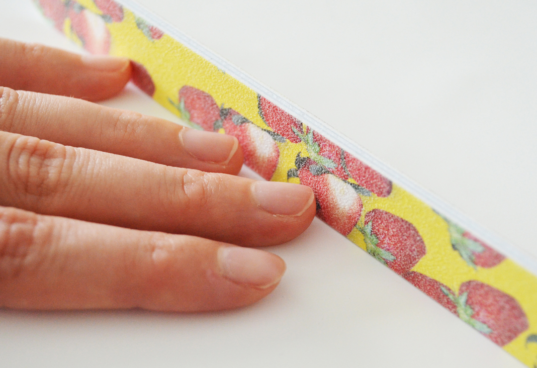 Nail file in a refreshing style