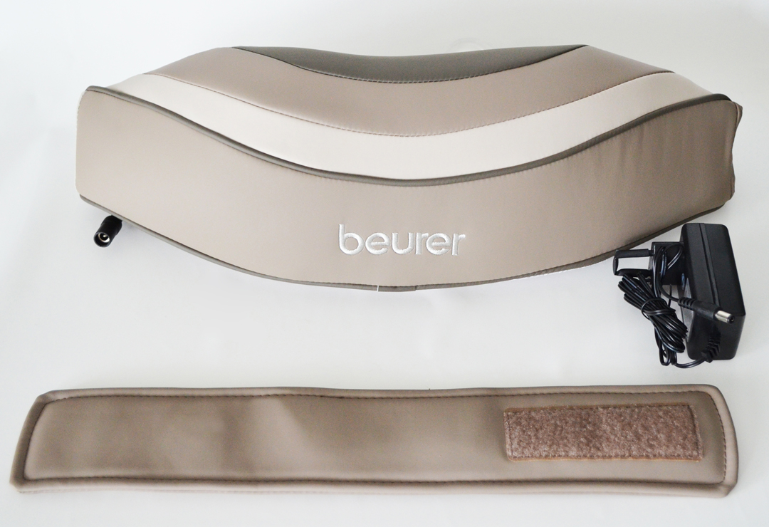 Facile à tenir et polyvalent: la ceinture de massage Shiatsu Beurer MG 148 offre un massage Shiatsu profond et efficace exactement là où vous en avez besoin.