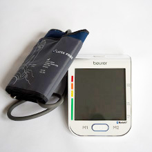 Beurer BM77 Oberarm-Blutdruckmessgerät mit Ruheindikator