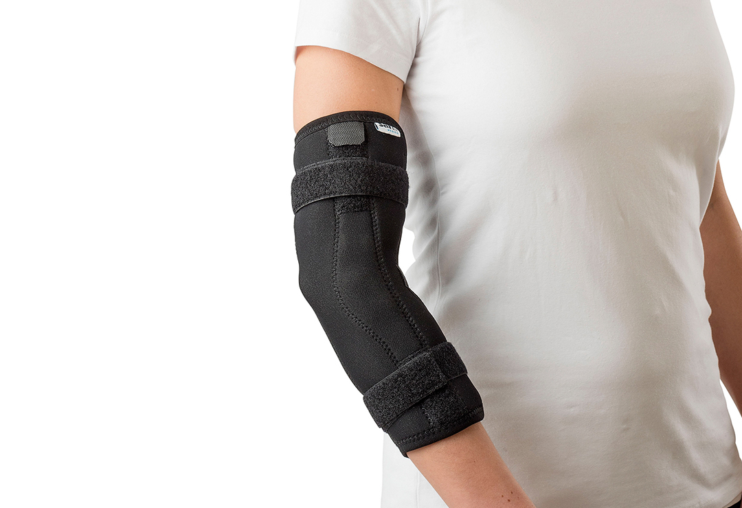 The Cubitumed elbow brace can be worn on the right or left arm