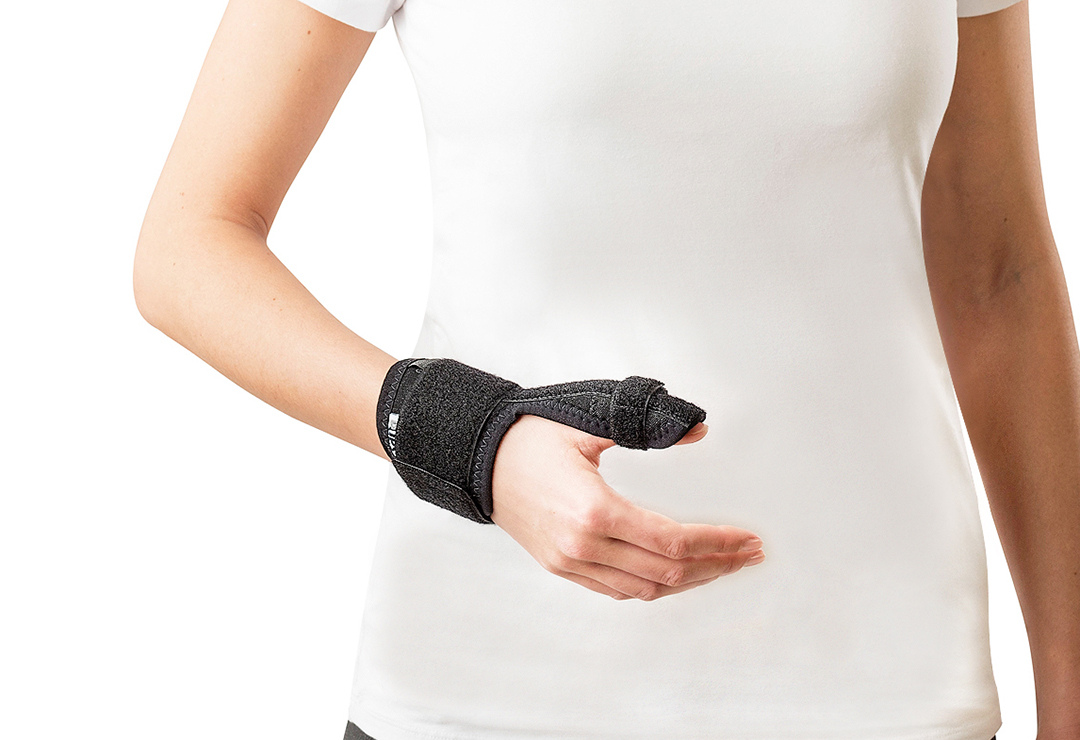 The Manufixe thumb orthosis can be used on the right or left hand