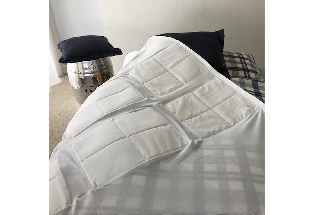 The E.COOLINE cooling comforter can be activated in seconds