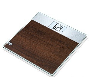Glass scale with easy-care laminate and particular big LCD readings